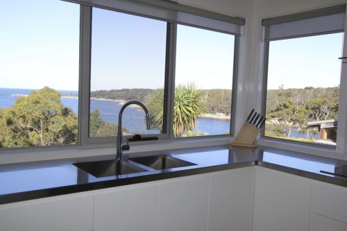 Bay of Fires Beach House - Surfers Gold Coast
