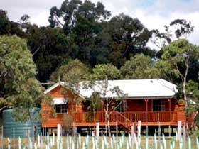 Granite Ridge Wines - Fergies Hill Cottage - Accommodation in Surfers Paradise