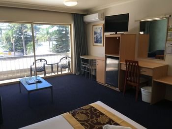 El Lago Waters Motel - Whitsundays Accommodation 8