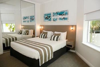 The Emerald Resort Noosa - Accommodation Port Macquarie 10
