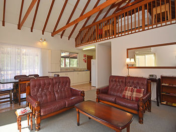 Madigan Wine Country Cottages - Accommodation NT 79