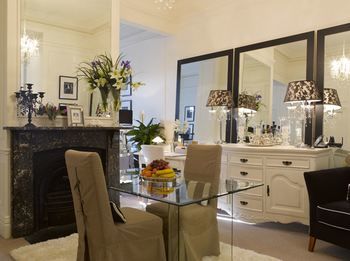 Andre's Mews Luxury Serviced Apartments - Whitsundays Accommodation 57