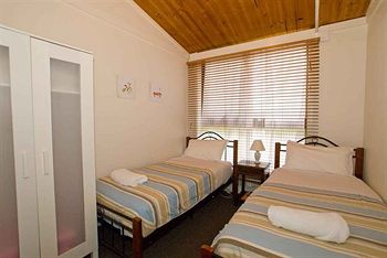 Hill 'N' Dale Farm Cottages - Tweed Heads Accommodation 7