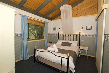 Hill 'N' Dale Farm Cottages - Tweed Heads Accommodation 18