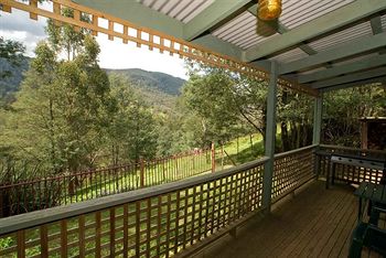 Hill 'N' Dale Farm Cottages - Accommodation Noosa 19