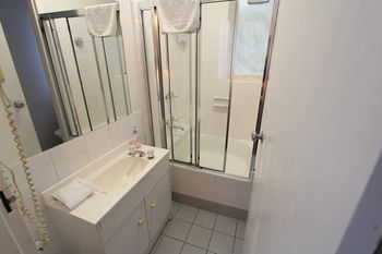 Drummond Apartments Services - Whitsundays Accommodation 6
