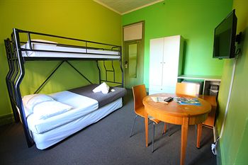 Sydney Central Inn - Hostel - Accommodation Mermaid Beach 11