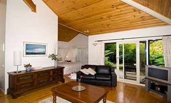 Cottages At Monreale - Accommodation Noosa 9