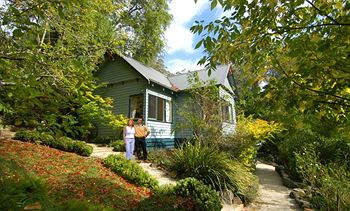 Cottages At Monreale - Whitsundays Accommodation 14
