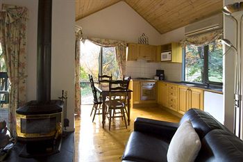 Cottages At Monreale - Accommodation Tasmania 40