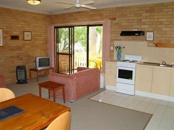 Noosa Yallambee Holiday Apartments - Accommodation Tasmania 6