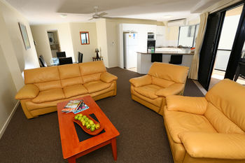 San Marino By The Sea Apartments - Tweed Heads Accommodation 39