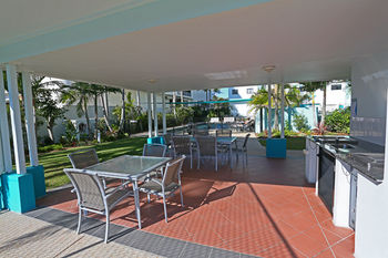 San Marino By The Sea Apartments - Tweed Heads Accommodation 98