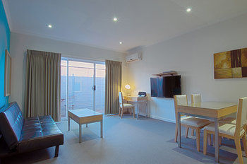 Buckingham International Serviced Apartments - Tweed Heads Accommodation 7