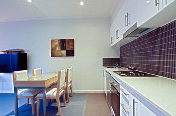 Buckingham International Serviced Apartments - Accommodation Noosa 19