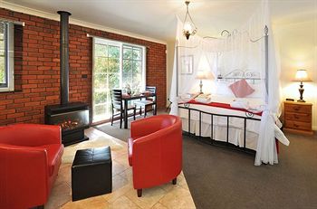 Holly Lodge - Tweed Heads Accommodation 7