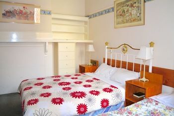 Georgian Court Bed & Breakfast - Whitsundays Accommodation 18