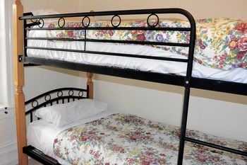 Georgian Court Bed & Breakfast - Whitsundays Accommodation 48