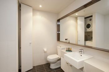 Melbourne Short Stay Apartments On Whiteman - Accommodation NT 9