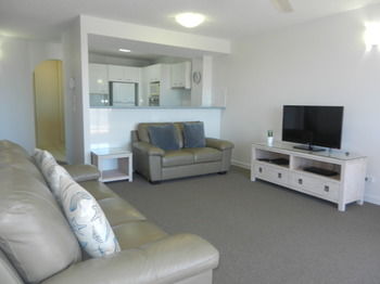 Beachside Resort - Kawana Waters - Accommodation Port Macquarie 49