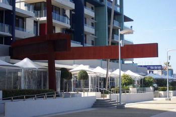 AKOM Docklands - Accommodation Port Macquarie 3