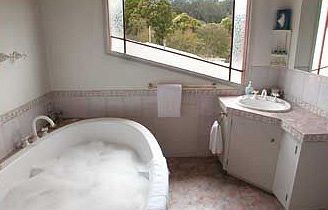 A Camelot Tower & Penthouse - Accommodation Port Macquarie 5