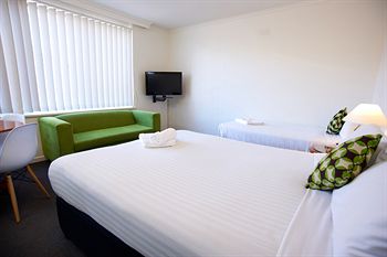 City Edge Serviced Apartments East Melbourne - Accommodation NT 4