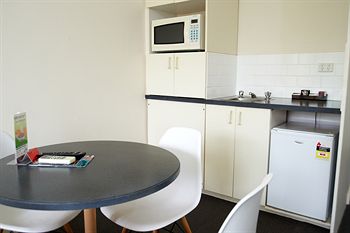 City Edge Serviced Apartments East Melbourne - thumb 40