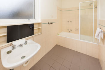 City Edge Serviced Apartments East Melbourne - Accommodation Port Macquarie 45