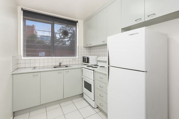 City Edge Serviced Apartments East Melbourne - Accommodation Port Macquarie 56