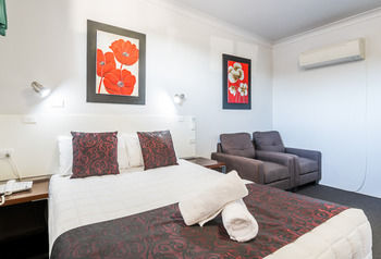 The Esplanade Motel - Formerly Eco-Inn Warners Bay - Accommodation Port Macquarie 12