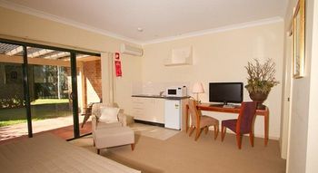 Potters Hotel Brewery Resort - Accommodation NT 45