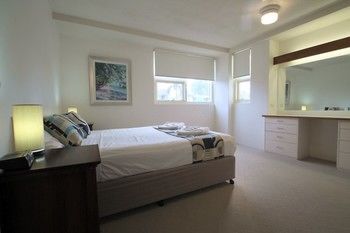 84 The Spit - Accommodation Port Macquarie 68