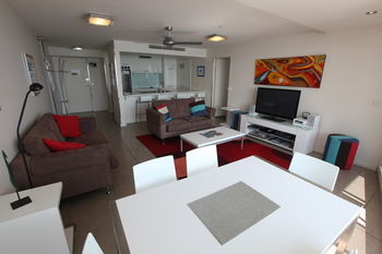 84 The Spit - Accommodation Port Macquarie 77