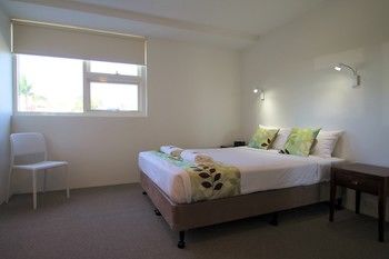 84 The Spit - Accommodation Port Macquarie 95