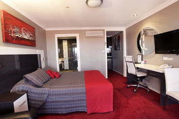Cattleman's Country Motor Inn & Serviced Apartments - Accommodation NT 9