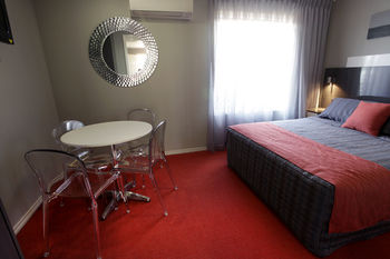 Cattleman's Country Motor Inn & Serviced Apartments - Accommodation NT 11