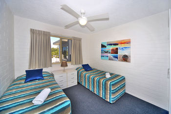 Surf Dance - Accommodation Port Macquarie 25