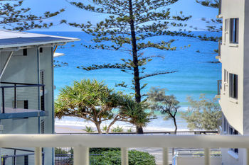 Surf Dance - Accommodation Port Macquarie 33