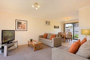 Apartments @ Mt Waverley - Accommodation Port Macquarie 15