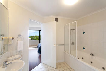 The Point Coolum - Accommodation NT 92