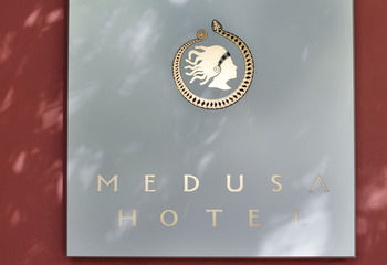 Medusa Boutique Hotel - Accommodation NT 33
