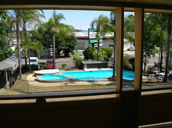 Bucketts Way Motel and Restaurant - Casino Accommodation