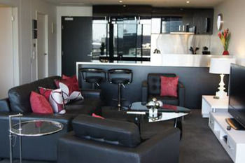 Docklands Executive Apartments - Accommodation Tasmania 10