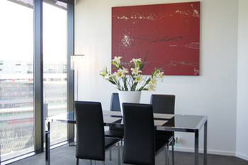 Docklands Executive Apartments - Accommodation Noosa 23