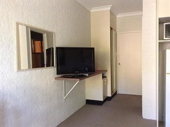 Mollymook Paradise Haven Motel - Tweed Heads Accommodation 5