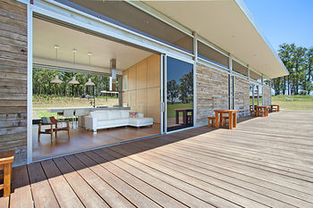 The Longhouse - Accommodation Port Macquarie 0
