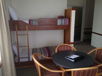 The 3 Explorers Motel - Accommodation Noosa 6