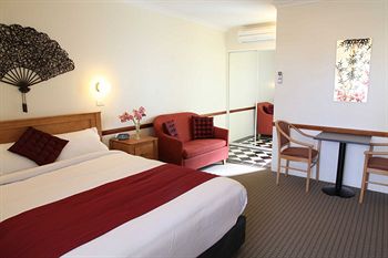 The 3 Explorers Motel - Accommodation Tasmania 0