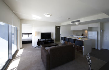 Chifley Executive Suites - Accommodation Tasmania 0